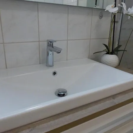 12 - Seewald Haus Huehnergott Apartmán Sellin (Rugen)